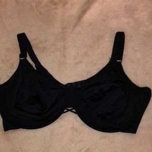 Black Curvation No Padding Bra